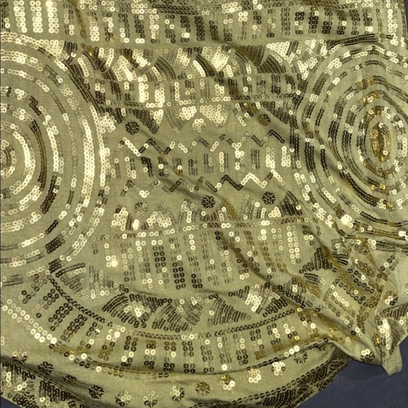 Beautiful lime sequin tank - Picture 2 of 2